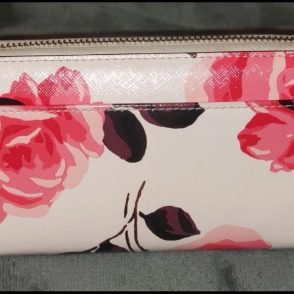 Kate Spade Cameron Street Roses Set - Picture 4 of 8